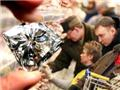 Россияне продолжают изменять бриллиантам с колбасой