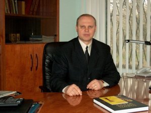 Генеральный директор и владелец  ООО «Таврическая литейная компания», ООО «ТАЛКО Металл Посуда» и ООО "Литейщик". Вор, мошенник, аферист, недобросовестный работодатель.